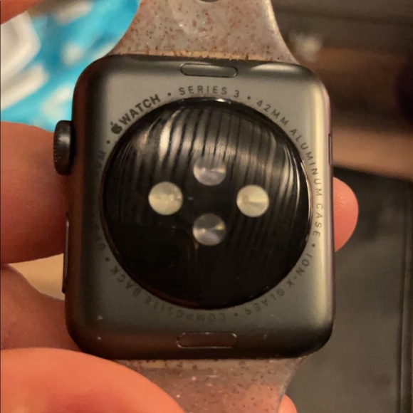 Series 3 Apple Watch - Picture 2 of 2